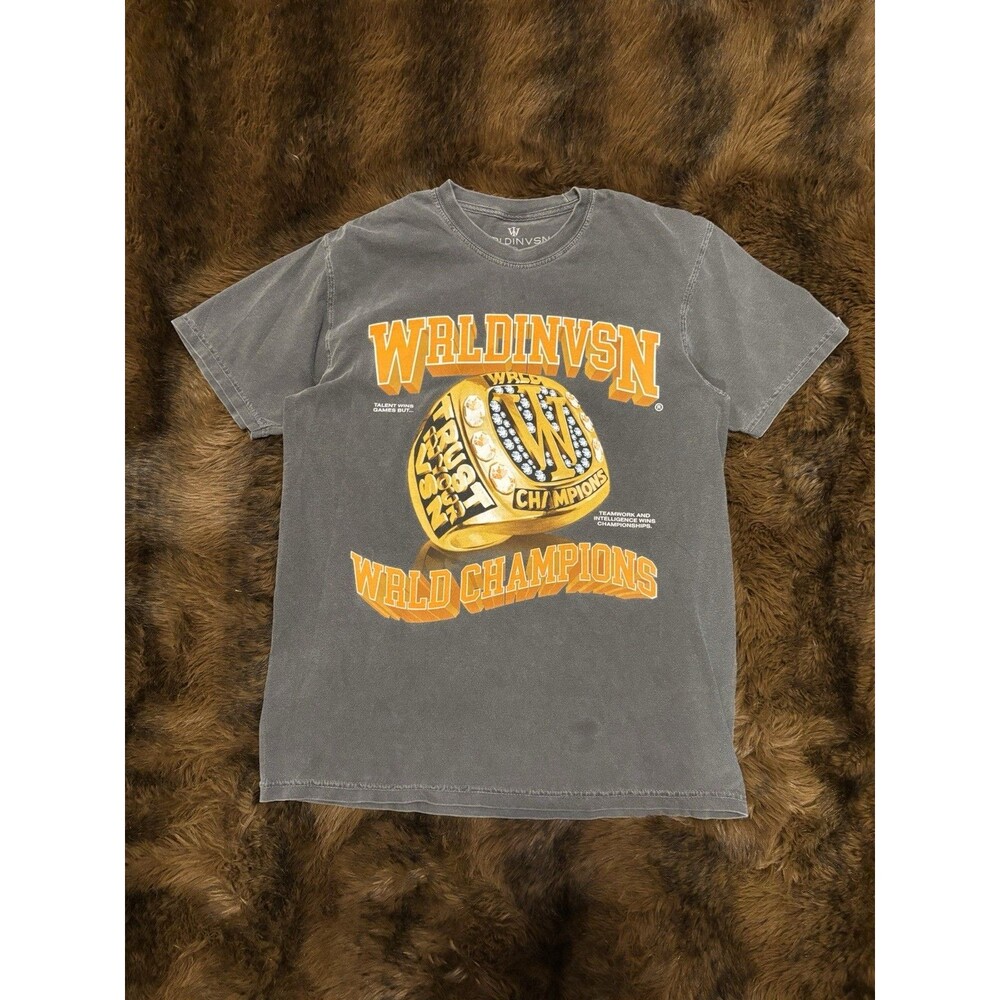 Men’s Medium Wrldinvsn Charcoal Grey Wrld Champions Championship Ring T-Shirt